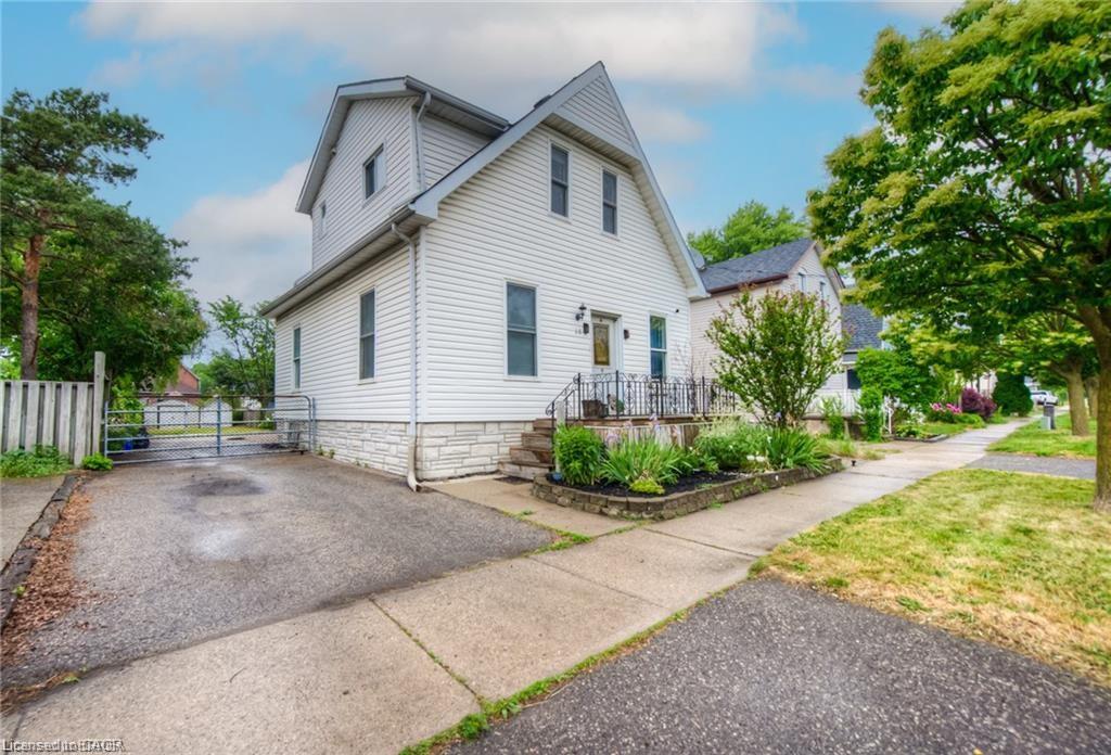 10 Bruce Street Property Photo 1