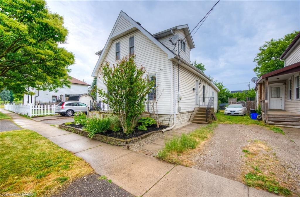 10 Bruce Street Property Photo 2