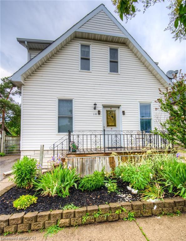 10 Bruce Street Property Photo 3