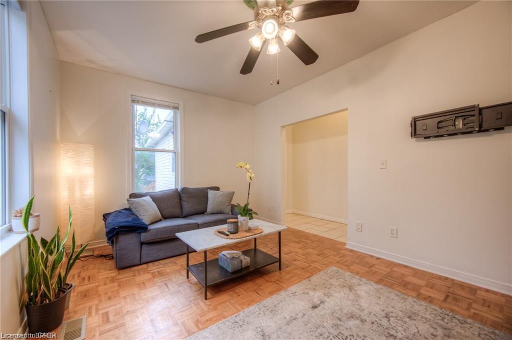 10 Bruce Street Property Photo 4