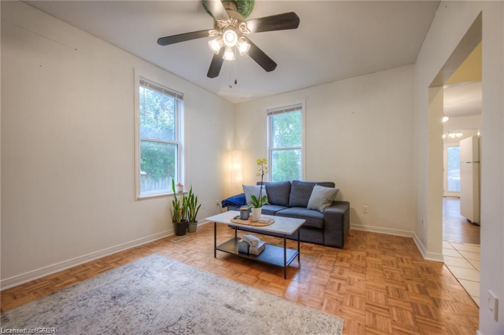 10 Bruce Street Property Photo 8