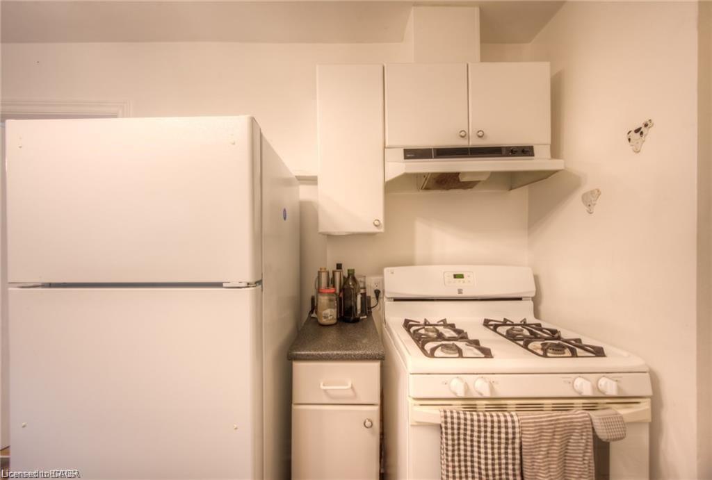 10 Bruce Street Property Photo 11