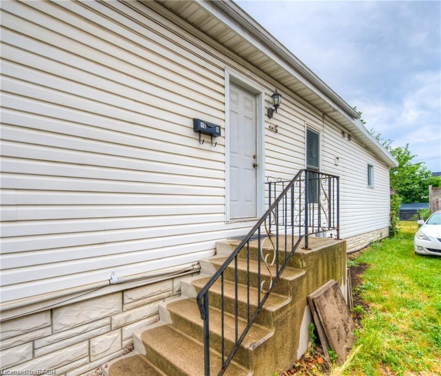 10 Bruce Street Property Photo 24