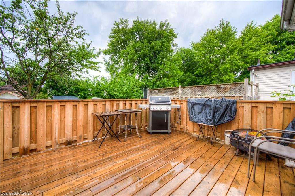 10 Bruce Street Property Photo 38