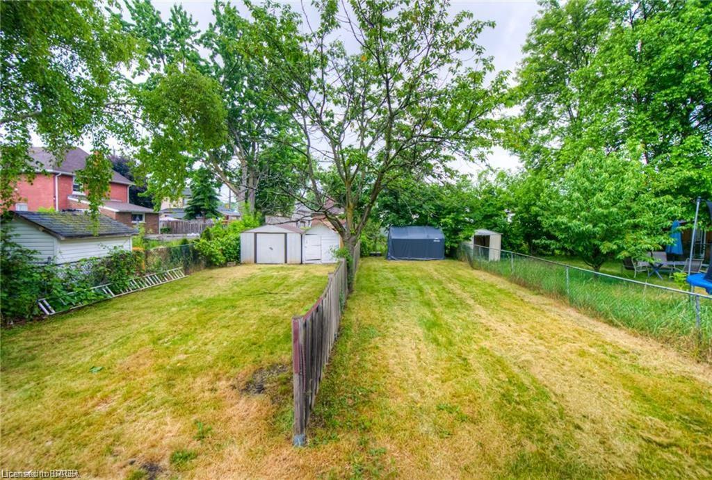 10 Bruce Street Property Photo 42