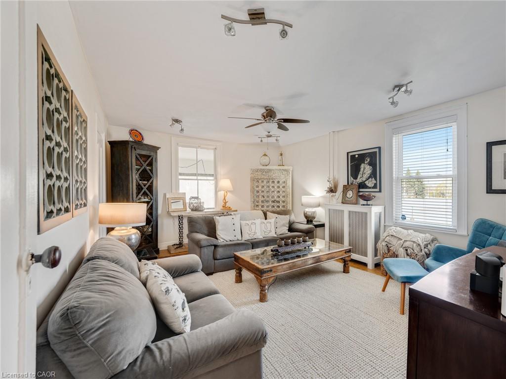 2330 Wilson Street W Property Photo 11