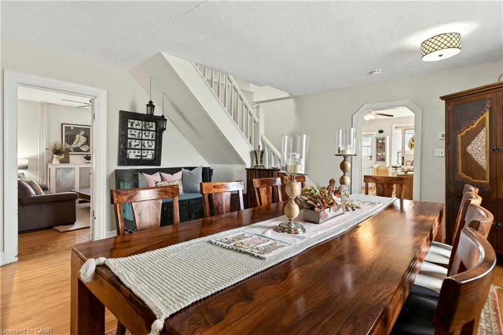 2330 Wilson Street W Property Photo 14