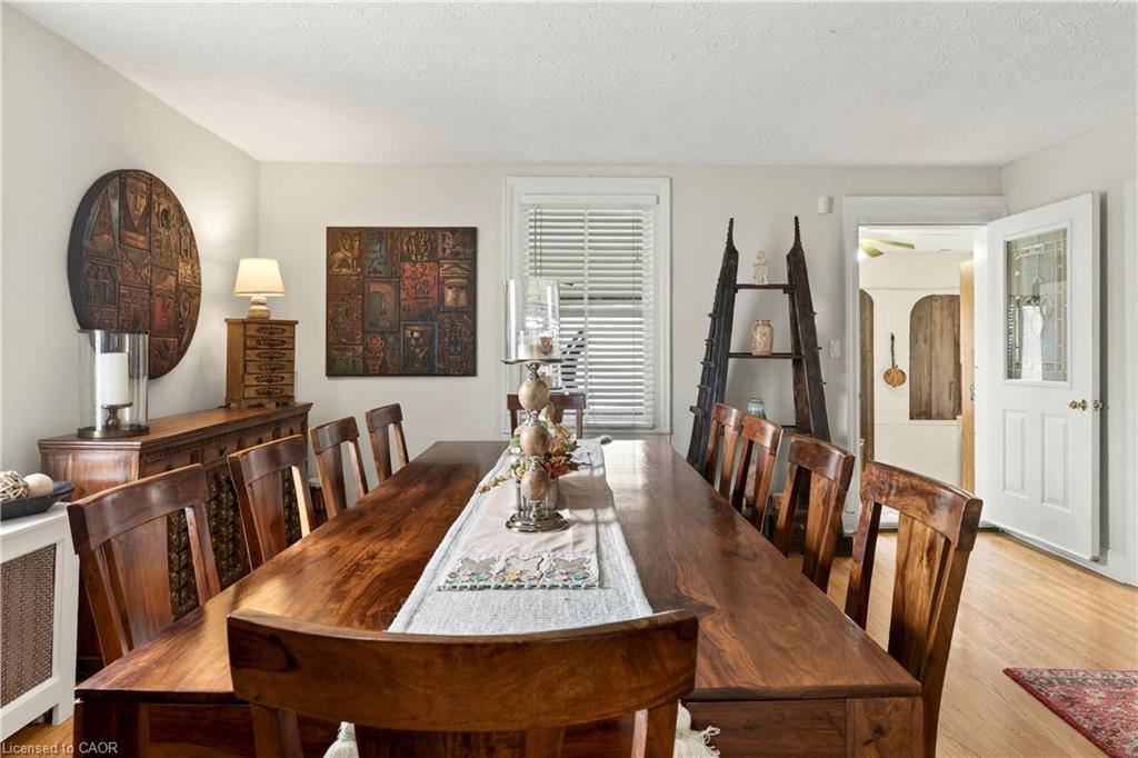 2330 Wilson Street W Property Photo 16