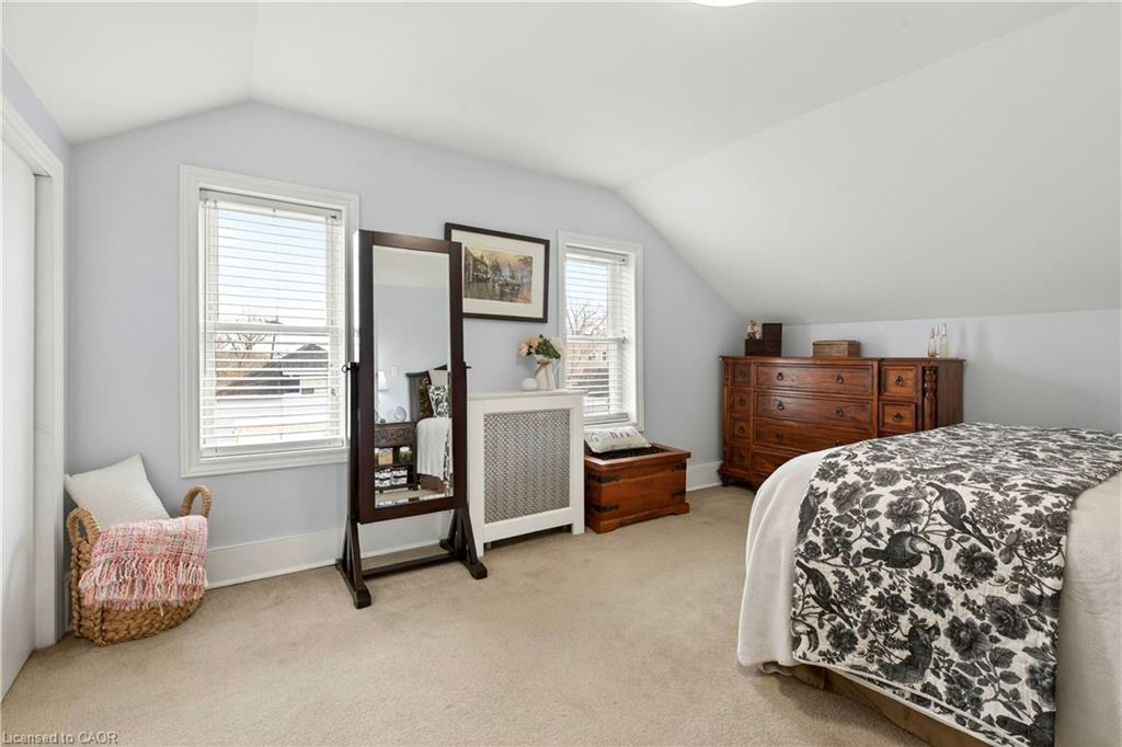 2330 Wilson Street W Property Photo 21