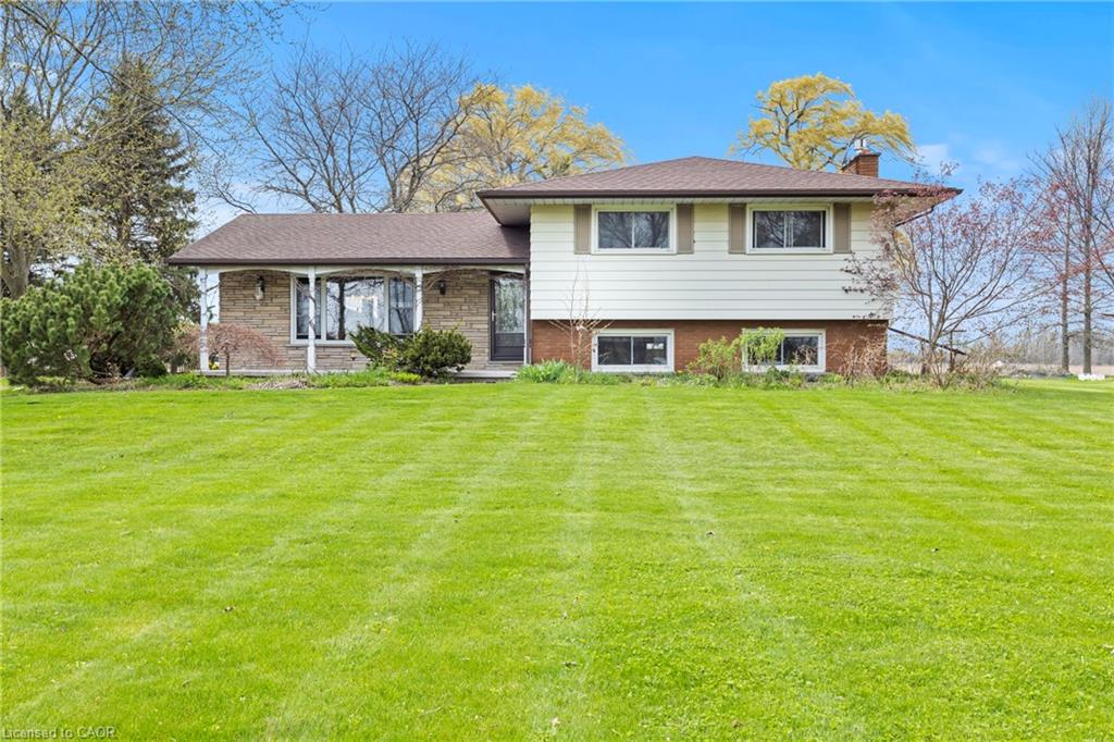 488 Townline Road Property Photo 2