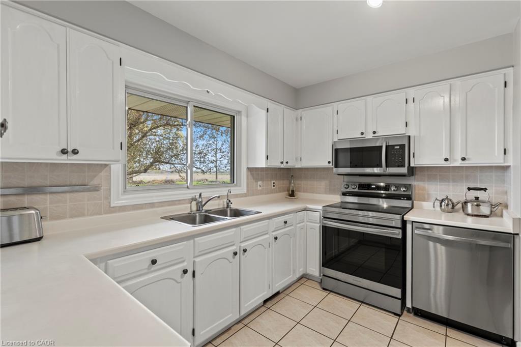488 Townline Road Property Photo 11
