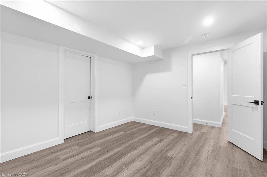 17 Church Street E Property Photo 39