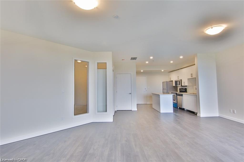 522-690 King Street W Property Photo 7