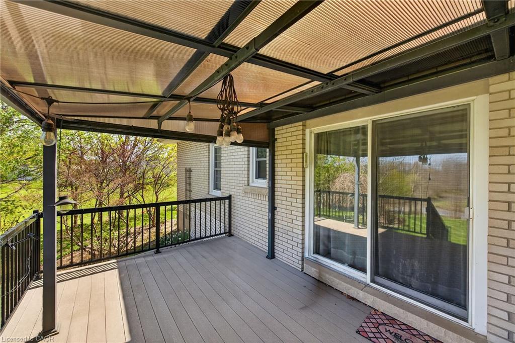 46 Erie Street N Property Photo 29