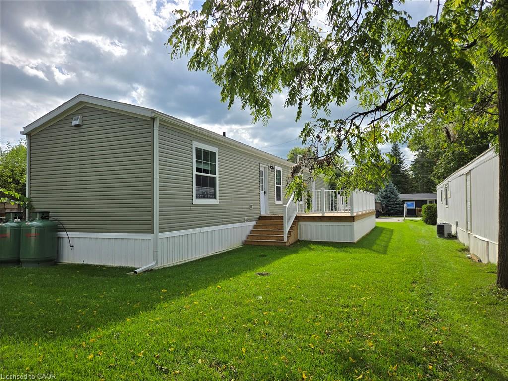77 Park Lane Property Photo 3