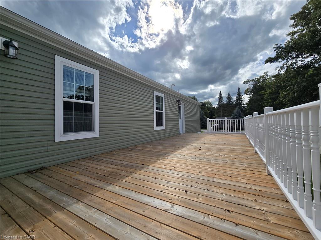 77 Park Lane Property Photo 4