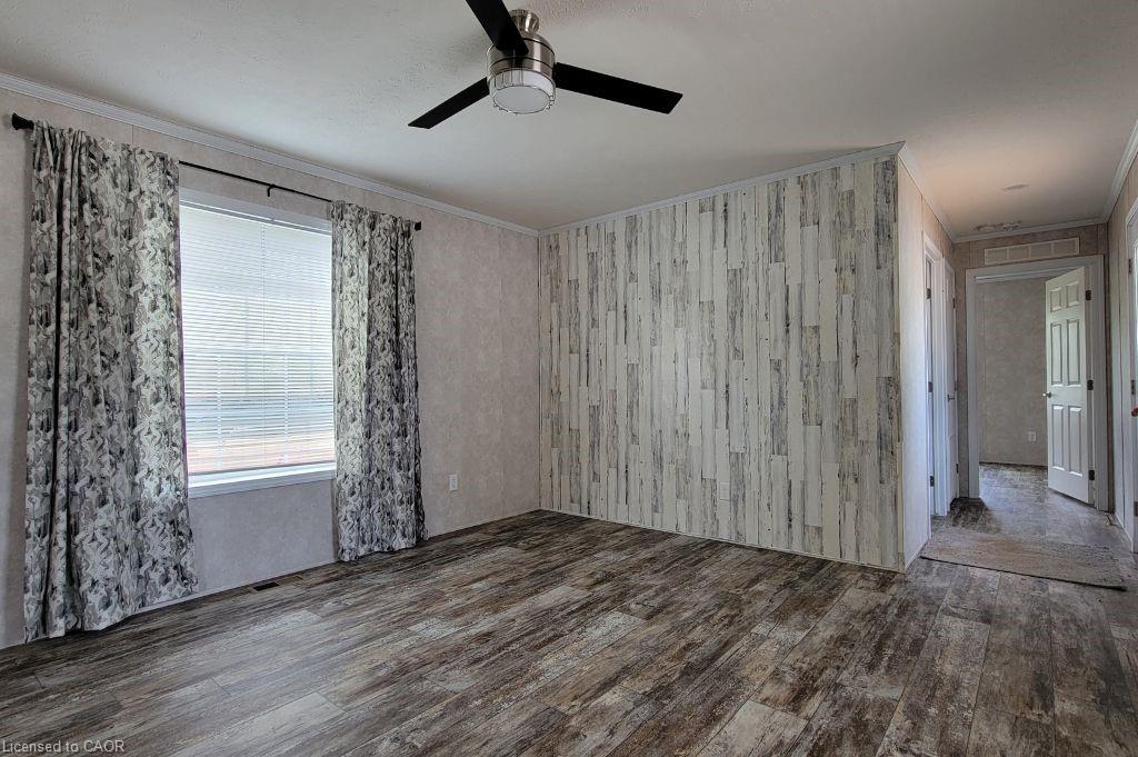 77 Park Lane Property Photo 12