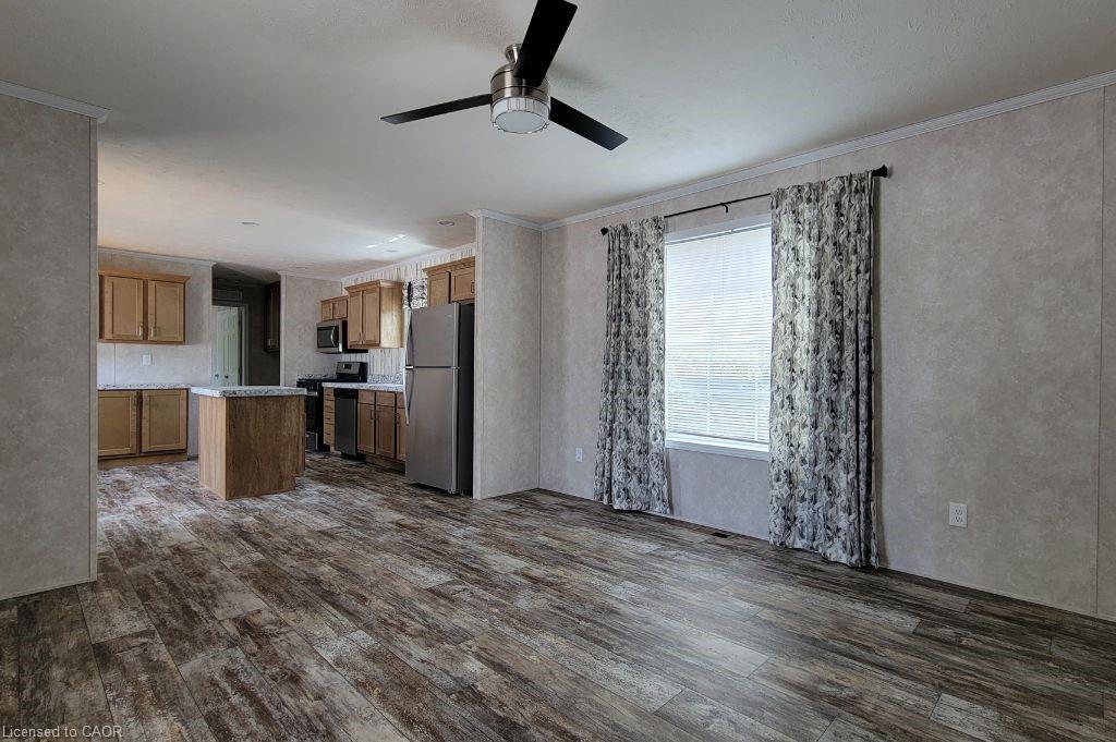 77 Park Lane Property Photo 14