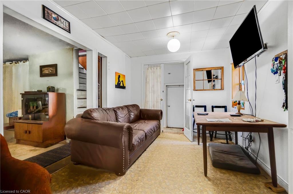 2 Parsons Avenue Property Photo 12