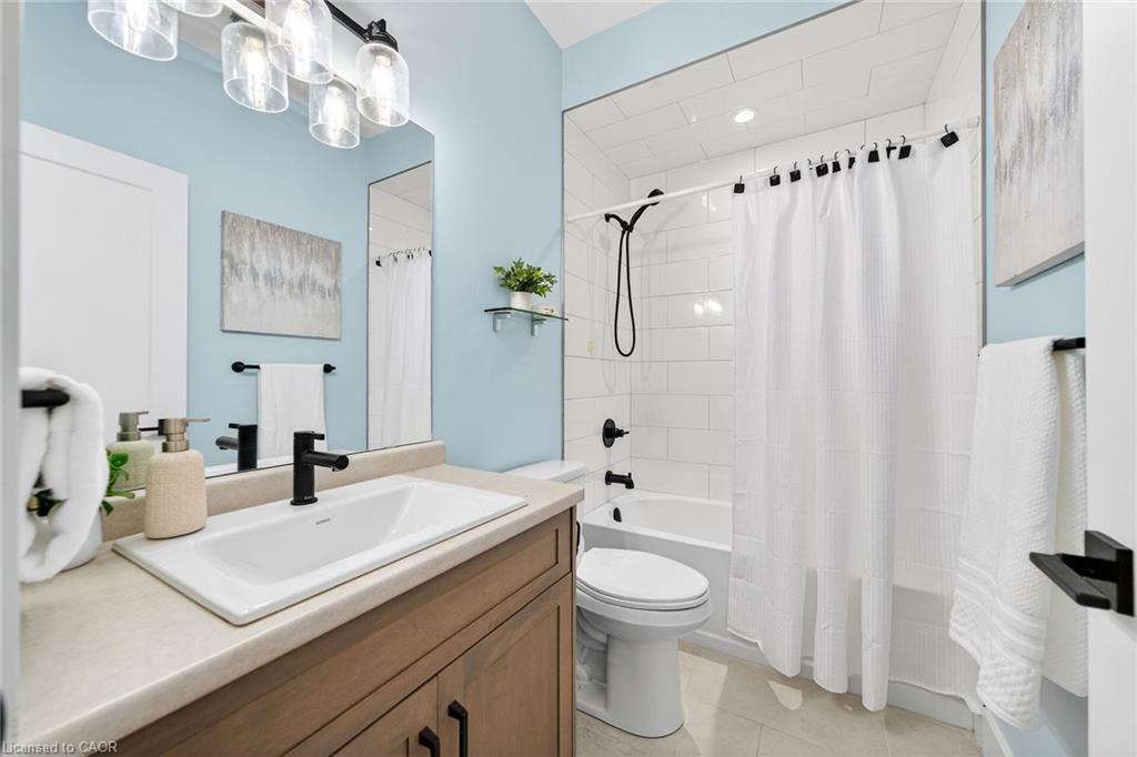 23-24 Craddock Boulevard Property Photo 26