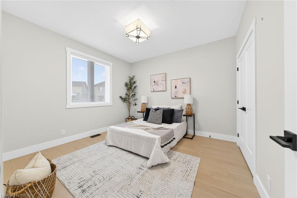 23-24 Craddock Boulevard Property Photo 28