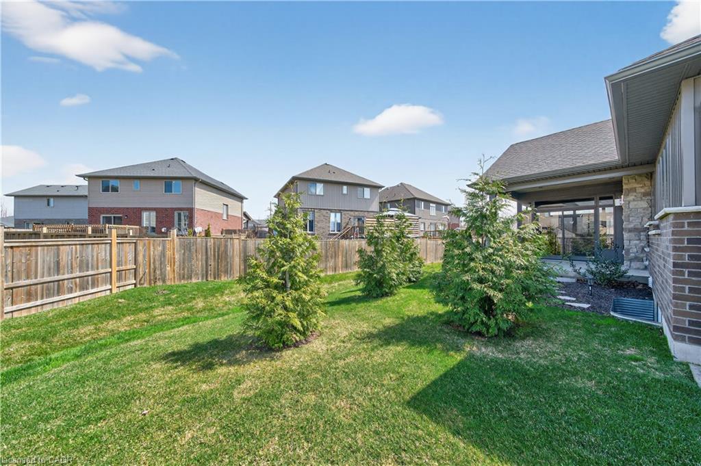 23-24 Craddock Boulevard Property Photo 39