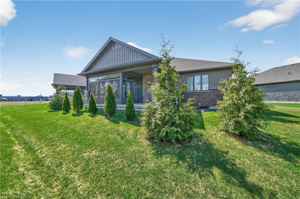 23-24 Craddock Boulevard Property Photo 41