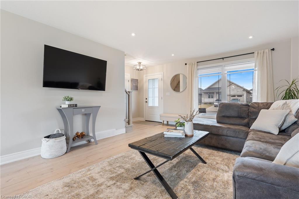 22 Hare Street Property Photo 4