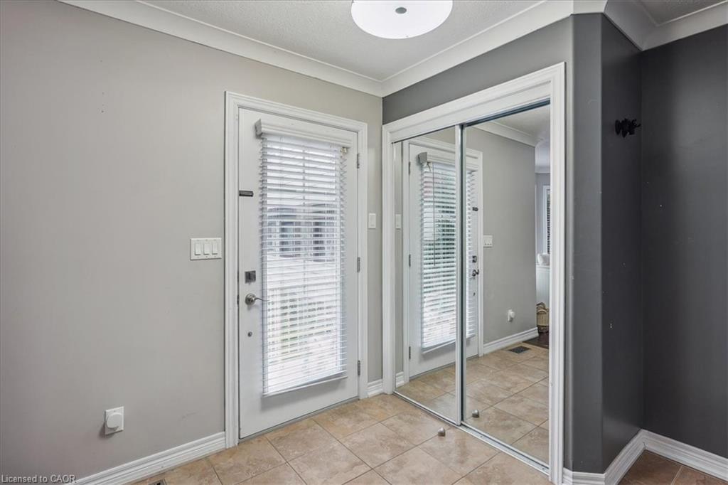 15 Argyle Street S Property Photo 11