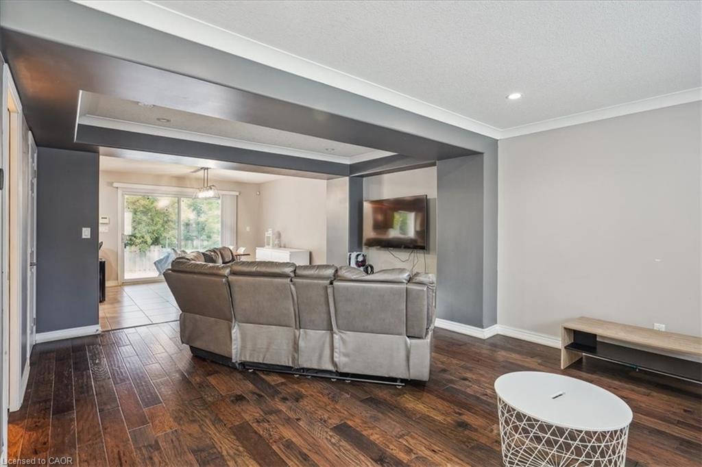 15 Argyle Street S Property Photo 14