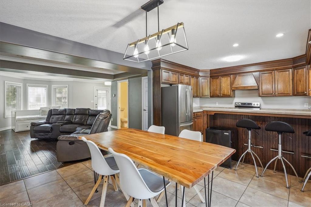 15 Argyle Street S Property Photo 17
