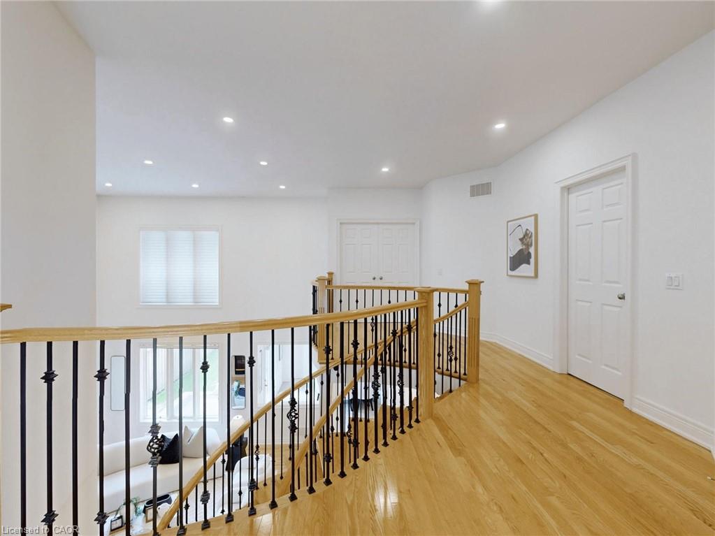 2238 Lyndhurst Drive Property Photo 25