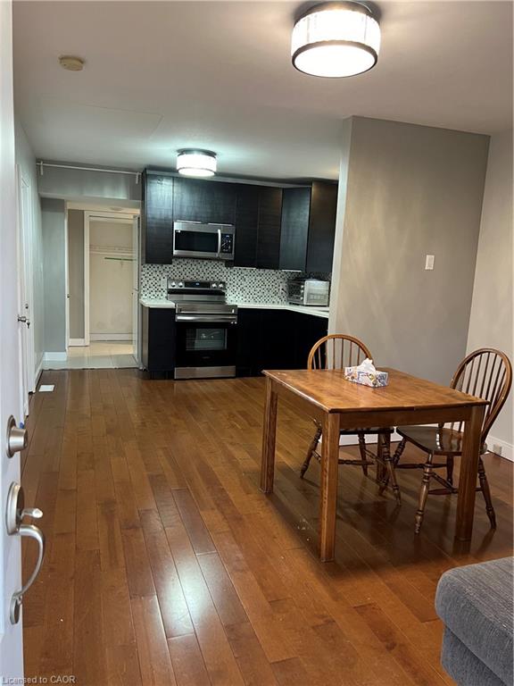 179 Vine Street S Property Photo 1
