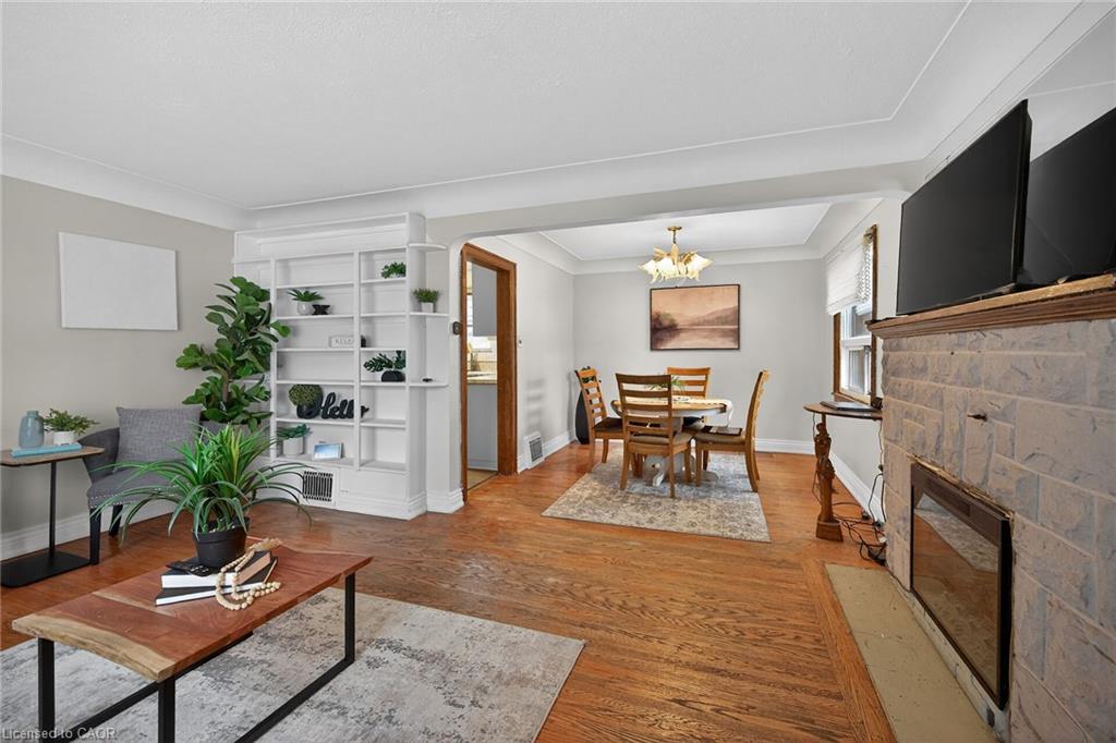 144 Hunter Street W Property Photo 11