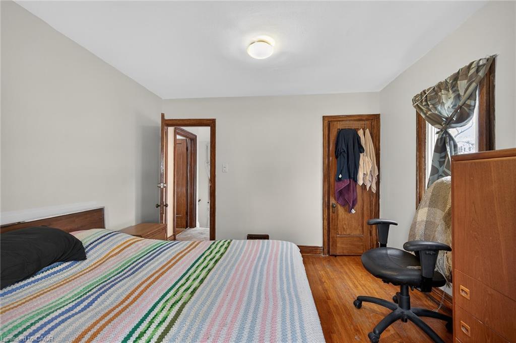 144 Hunter Street W Property Photo 25