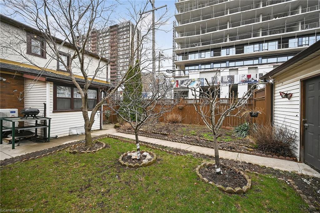 144 Hunter Street W Property Photo 36