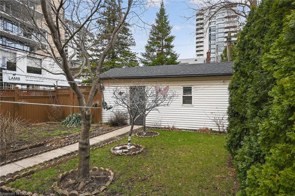 144 Hunter Street W Property Photo 39