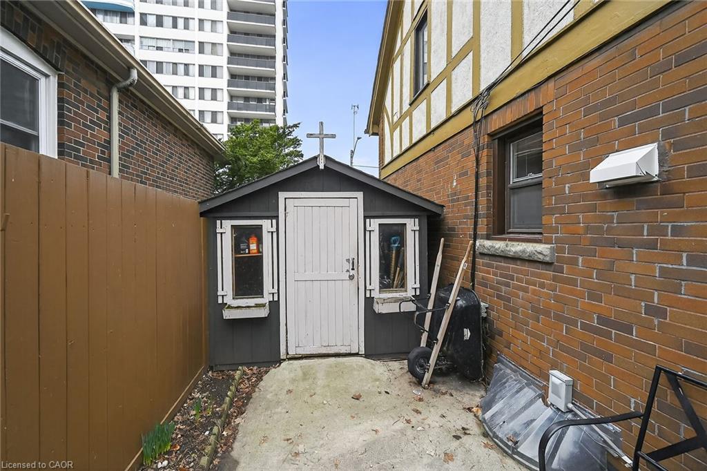 144 Hunter Street W Property Photo 41