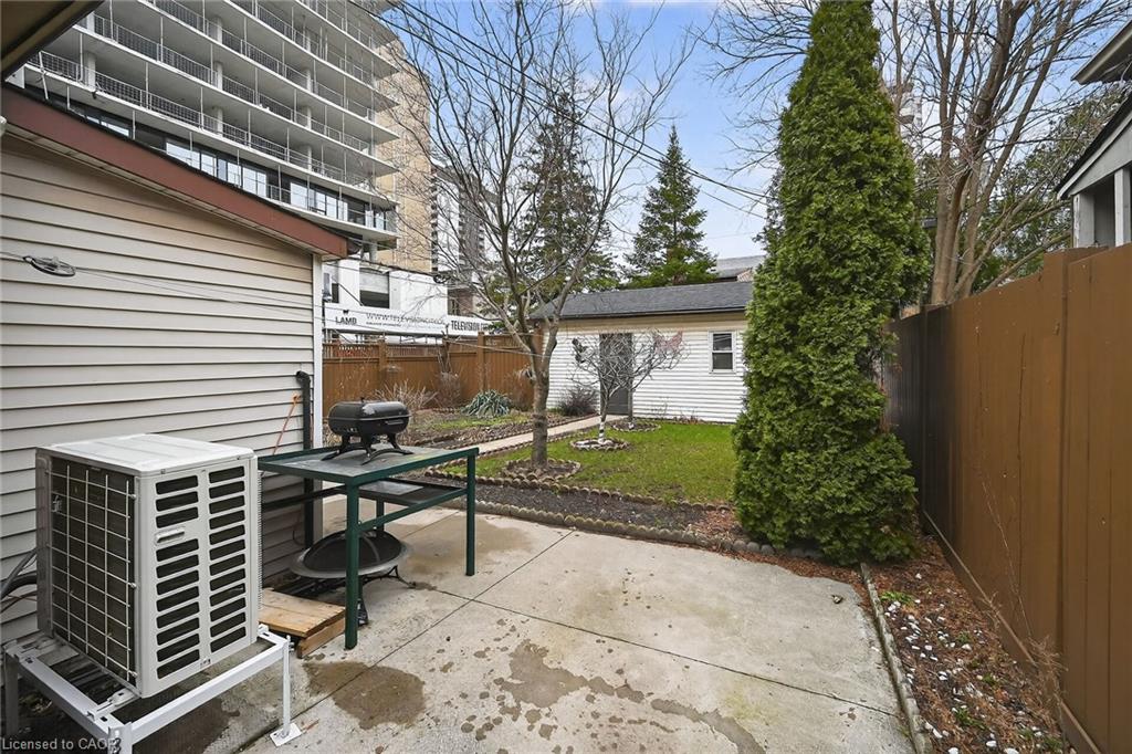 144 Hunter Street W Property Photo 42