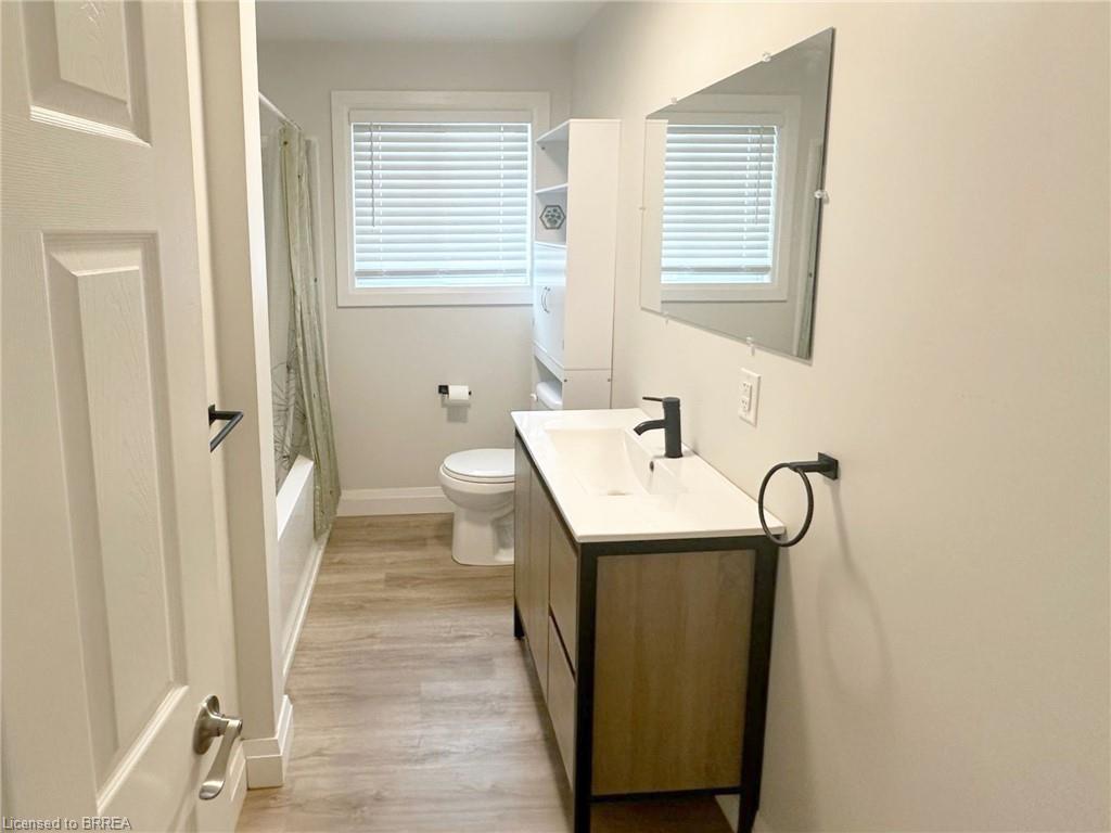 75 Henderson Avenue Property Photo 7