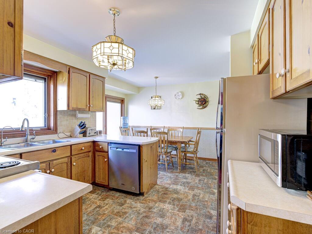 11331 Amos Drive Property Photo 9