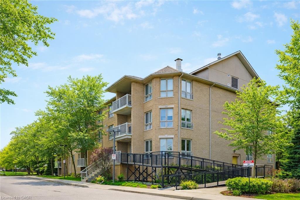 315-56 Kerman Avenue Property Photo 2