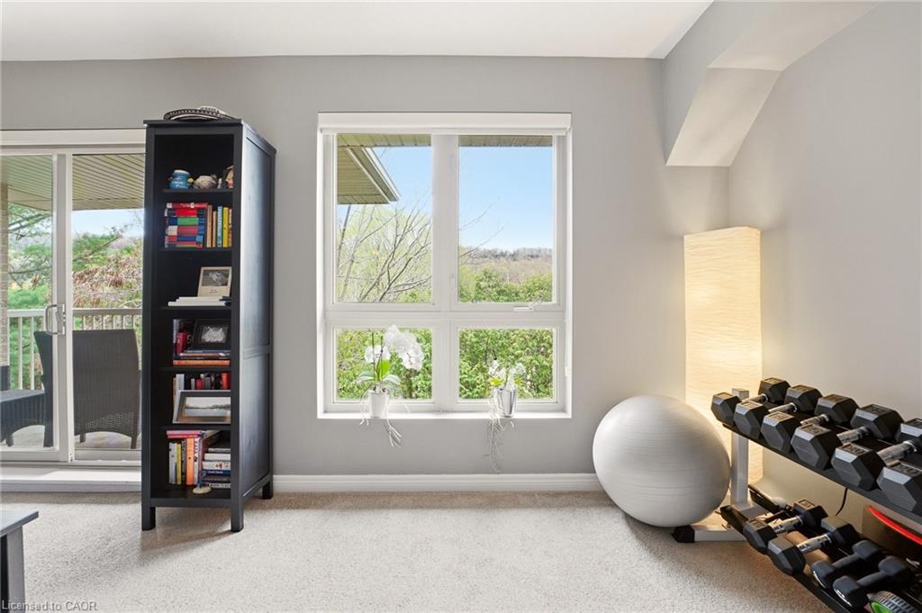 315-56 Kerman Avenue Property Photo 12