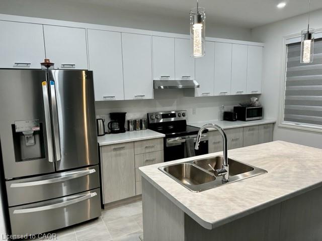 135 Rosie Street Property Photo 2