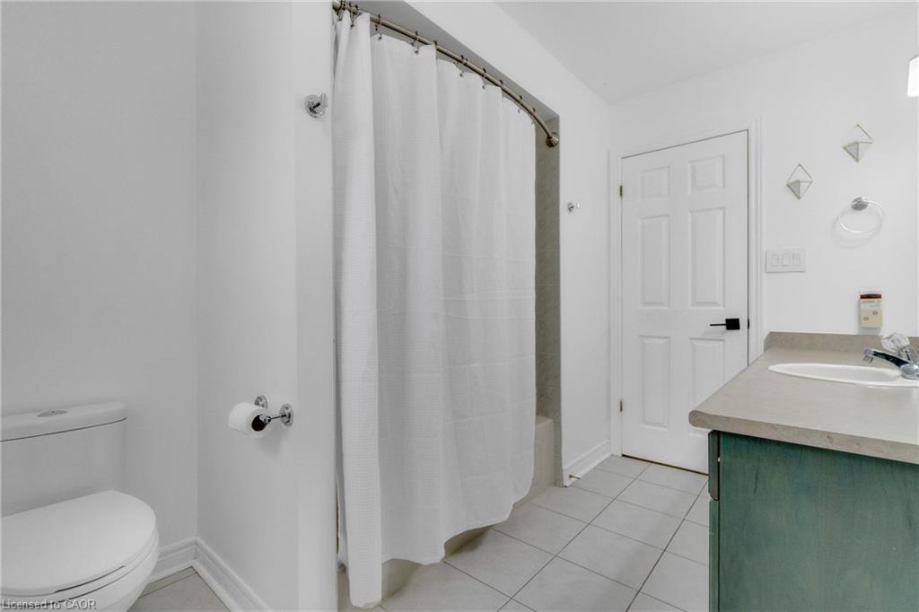 191 Hawkswood Trail Property Photo 35