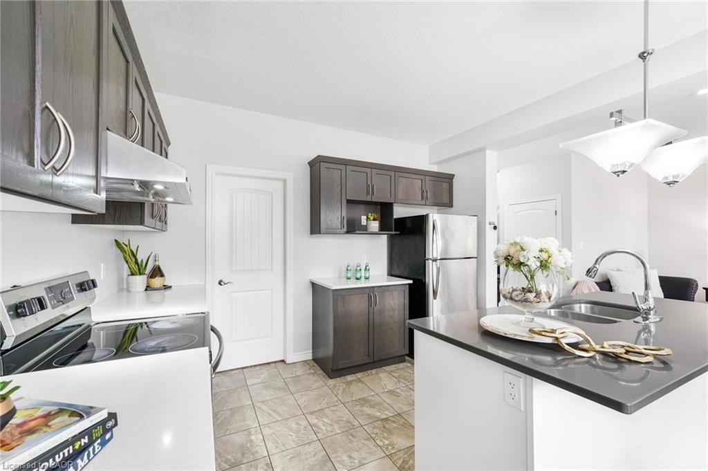 505 Sophia Crescent Property Photo 15