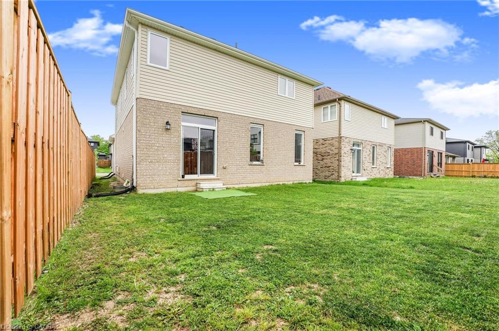 505 Sophia Crescent Property Photo 39