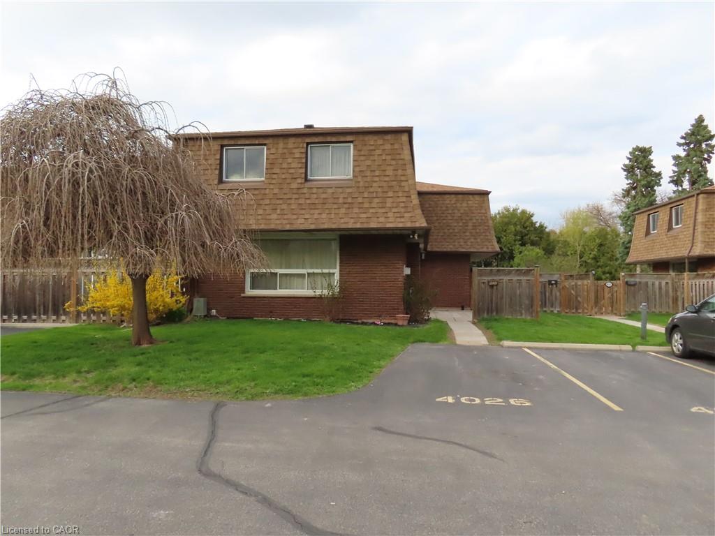 12-4026 Longmoor Drive Property Photo 1