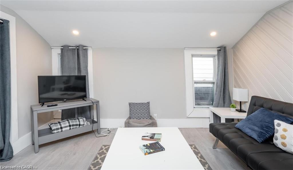 3-38 Inchbury Street Property Photo 2