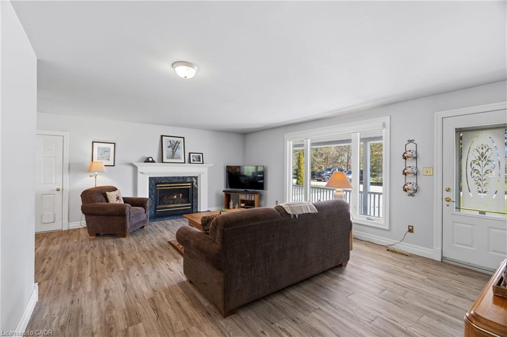 72571 Duchess Crescent Property Photo 6